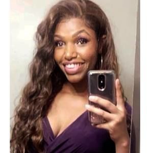 Meet your Posher, Alisha